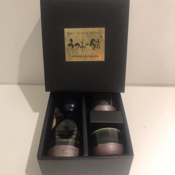 New Sake Set - Picture 3 of 3